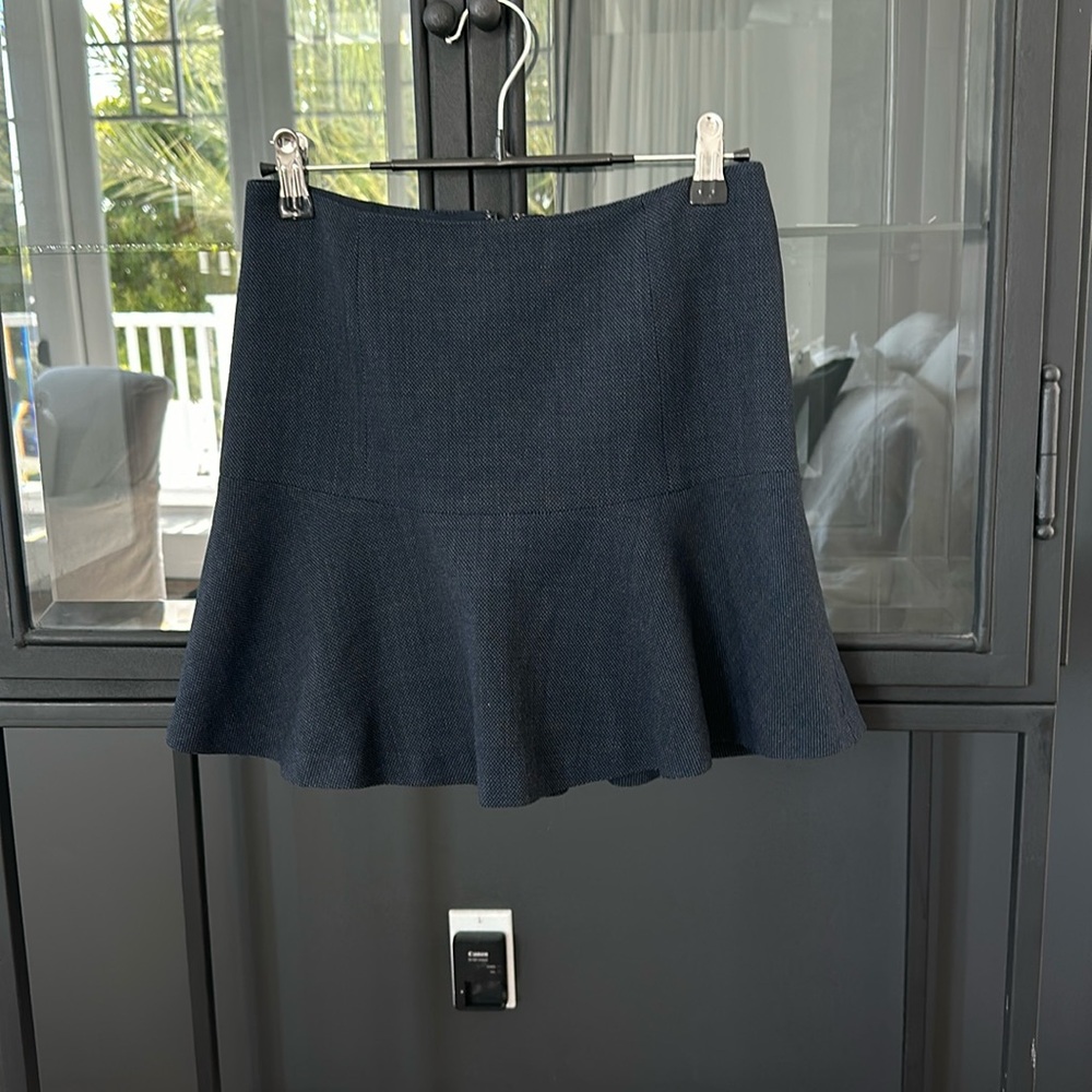 Theory short wool flip skirt, lightweight.